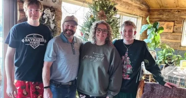 Small town dad kills family of 4 in Mother's Day weekend murder-suicide hours before son's graduation: police