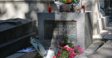 Stolen Jim Morrison bust found after 4 decades in Paris