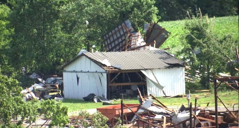Sweetwater residents supporting each other after tornado in Loudon County