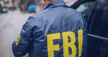 Texas woman hit with federal charges after threatening FBI agents with machete