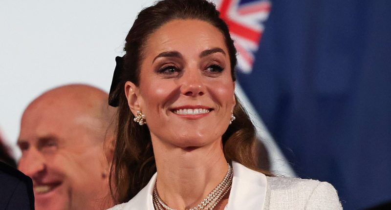The hidden meaning behind Kate's pearl necklace at VE Day concert