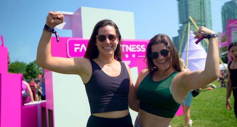 Thousands flock to Chicago's Lollapalooza of Fitness