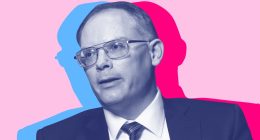 Tim Sweeney is mocking Apple for letting Fortnite fakes into the App Store
