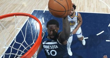 Timberwolves wallop Warriors to even series at game apiece