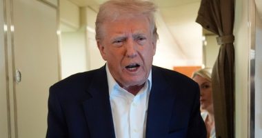 Trump struggles with mixed economic message