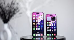 Trump threatens Apple with a 25 percent iPhone tariff