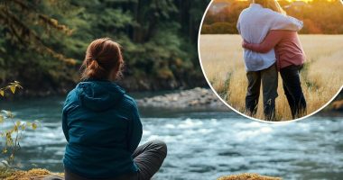 Viral Reddit post sparks emotional time-travel confessions