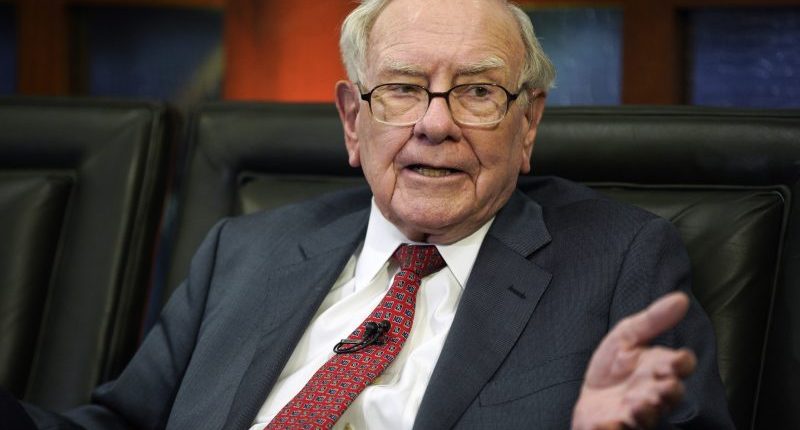 Warren Buffett shocks shareholders by announcing his intention to retire at the end of the year