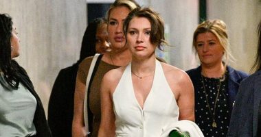 Weinstein rape accuser shocks courtroom with gesture