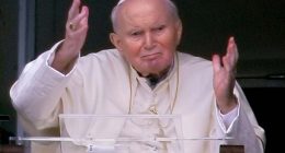 What is the traditional Sunday blessing that popes deliver in St. Peter’s Square?