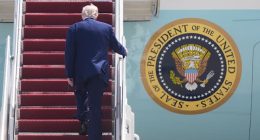White House correspondents protest lack of wire reporters on Air Force One