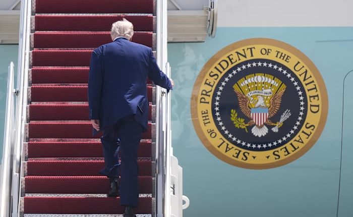 White House correspondents protest lack of wire reporters on Air Force One