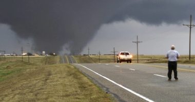 Why you shouldn't park under an overpass a during tornado