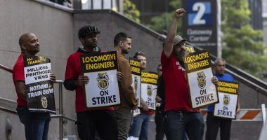 Worst in '40 years strike' sparks MAYHEM in America's busiest city