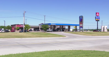 'Filling up with water': Man out money after using pump with bad gas