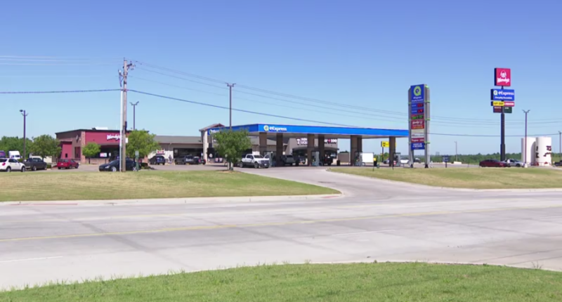 'Filling up with water': Man out money after using pump with bad gas