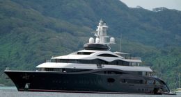 16 facts about Zuckerberg's $500M superyacht in Hawaii waters