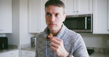 Anti-inflammatory nut could slash risk of bowel cancer, new study finds