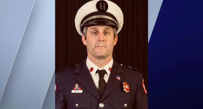 Chicago fire captain dies after battling garage fire: 'A sad day'