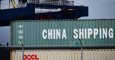 China’s April exports to U.S. plunge 21%, overall shipments jump 8.1%