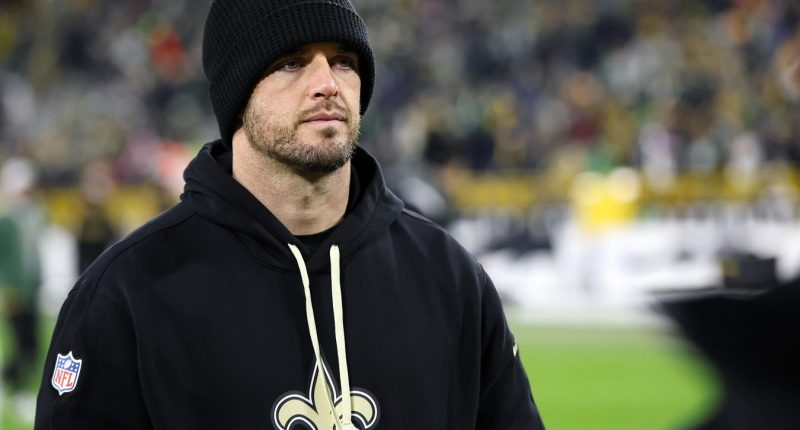 Derek Carr Announces His Retirement Due To Shoulder Injury