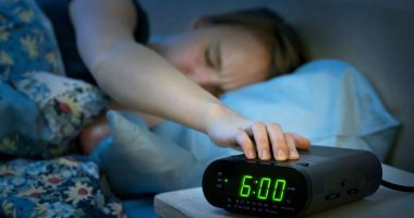 Doctor issues advice to anyone trying to wake up earlier in day