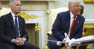 Donald Trump makes humiliating Alex Ovechkin gaffe during meeting with Canadian Prime Minister