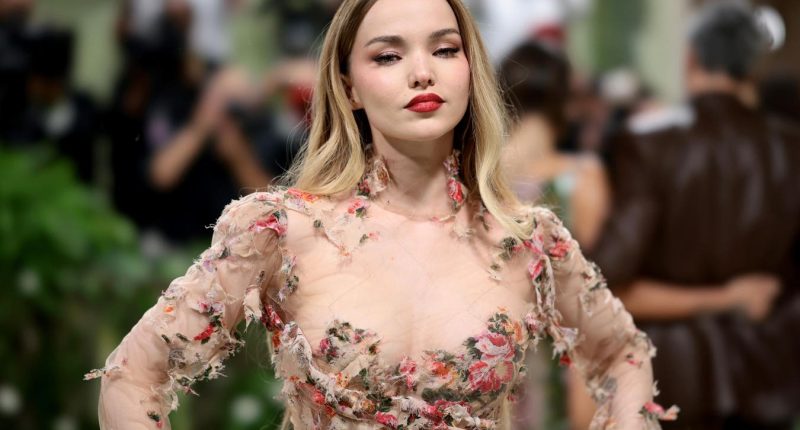 Dove Cameron Wants To Be Drawn Like ‘French Girls’ On New Single