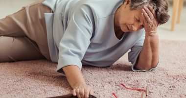 Elderly people who have a positive attitude towards ageing will recover better if they fall, study suggests