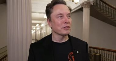 Elon Musk leaves Fox News host stunned as he reveals terrifying prediction all Americans should fear