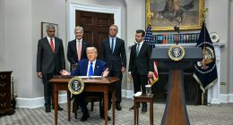 FDA commissioner praises Trump's drug cost executive order