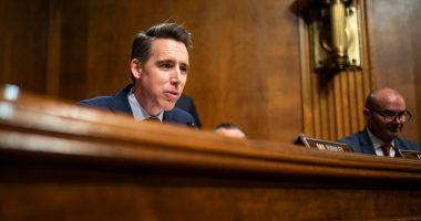 Hawley grills insurance executives about cutting disaster payouts