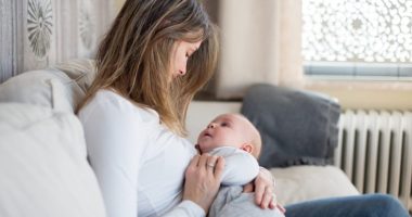 How much milk is your baby drinking? Hungry for data, breastfeeding moms get answers