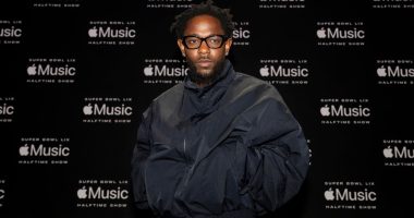 Kendrick Lamar Joins An Elite Group Of Stars As He Holds At No. 1