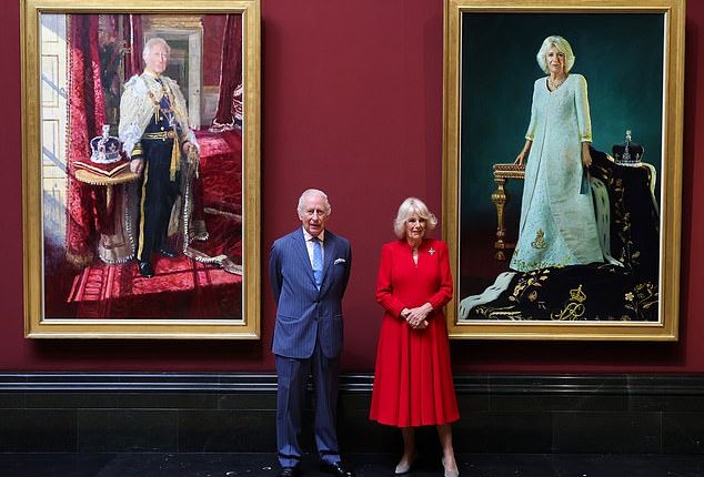 The King and Queen pose with their official Coronation state portraits at the National Gallery