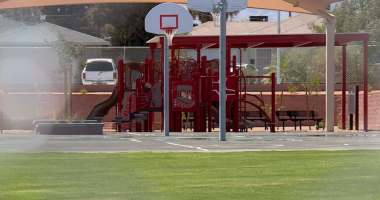 Las Vegas teacher accused of injuring student in playground fight