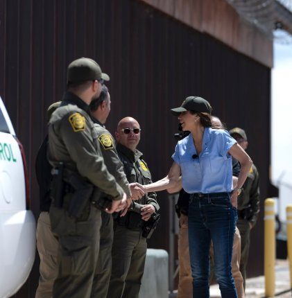 Noem takes look at cross-border tunnel during El Paso visit