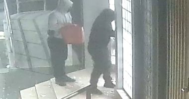 Police reveal key link, images of suspects in synagogue arson attack