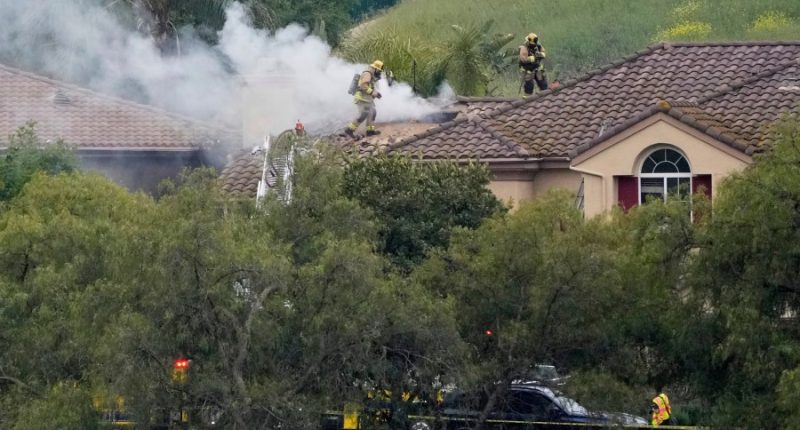 Small plane crashes into Los Angeles-area neighborhood, killing 1 person