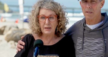 Statue to be dedicated in honor of Australian surfers, American murdered in Baja