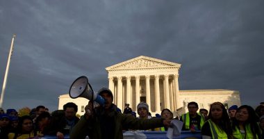 Trump Admin Asks SCOTUS to End Amnesty for over 300K Venezuelans