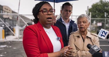 Trump admin issues blunt four word threat to lawmakers who questioned ICE arrest of Newark mayor