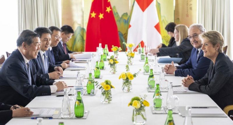 US-China tariff talks to continue Sunday, Trump touts 'great progress'