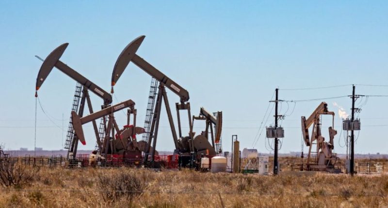 Utah couple, sons charged with smuggling $300 million in crude oil
