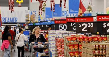 White House: Walmart Can Get Suppliers to Eat Tariffs 'Over Time', May Be Some Short-Term Volatility