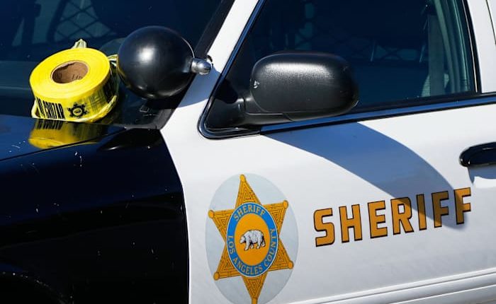 1 officer killed, 1 wounded and another man dead in Los Angeles County shooting