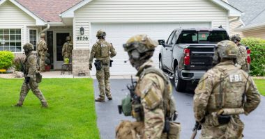 Authorities still searching for suspect in shooting of 2 Minnesota state lawmakers