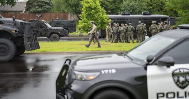2 Minnesota state lawmakers shot in their homes early Saturday
