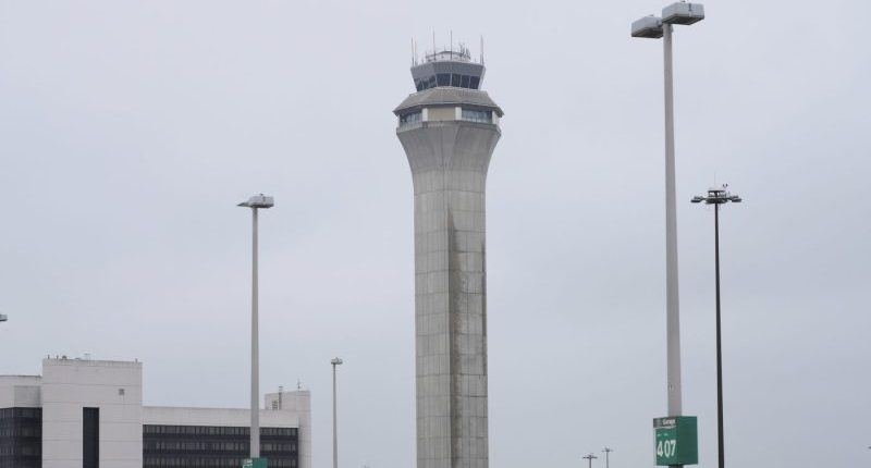 Air traffic controller says its ‘safe to fly’ but ‘avoid Newark’