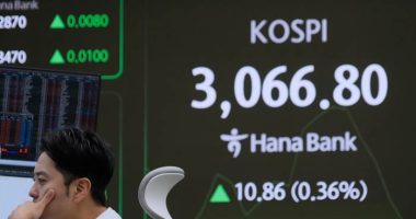 Asian shares are mixed after US stocks hit an all-time high